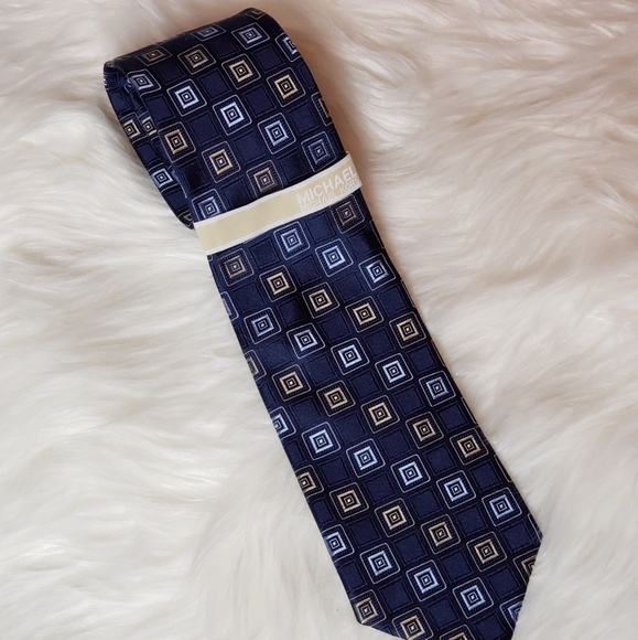 NWT Michael Kors tie - Picture 3 of 4